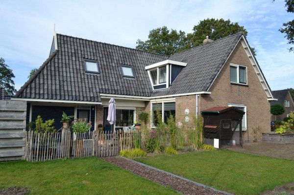 Rijnskamp 8, Rolde