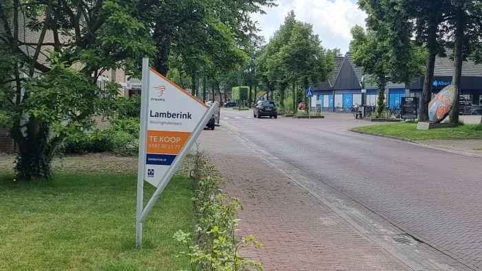 Ein Haus zu verkaufen in Rolde