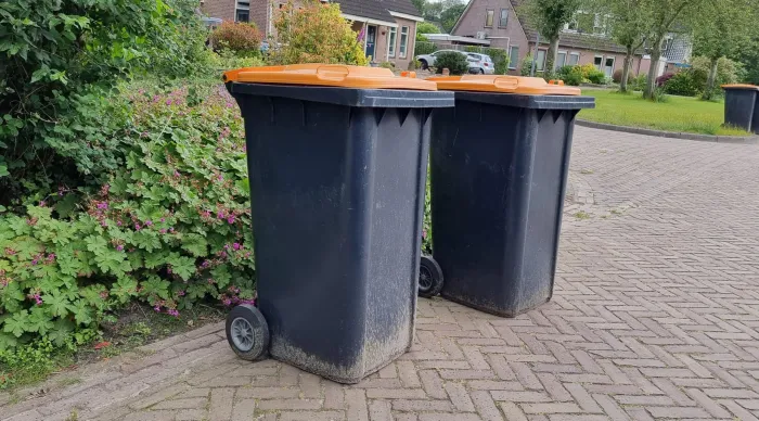 Containers veur plastic ofval