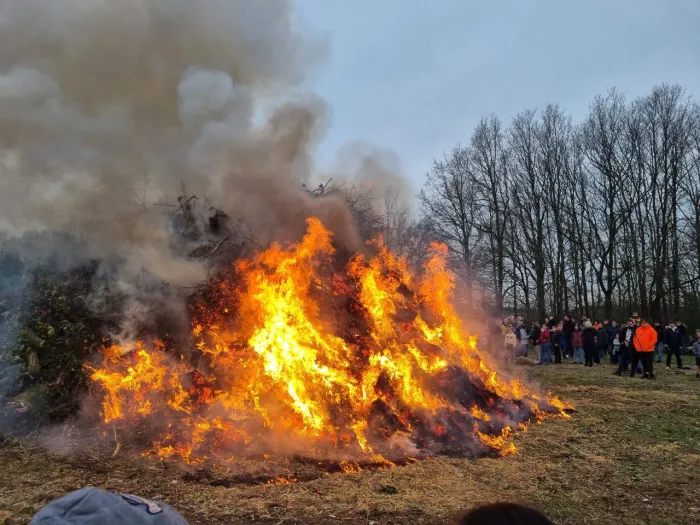 Das Osterfeuer in Rolde 2024