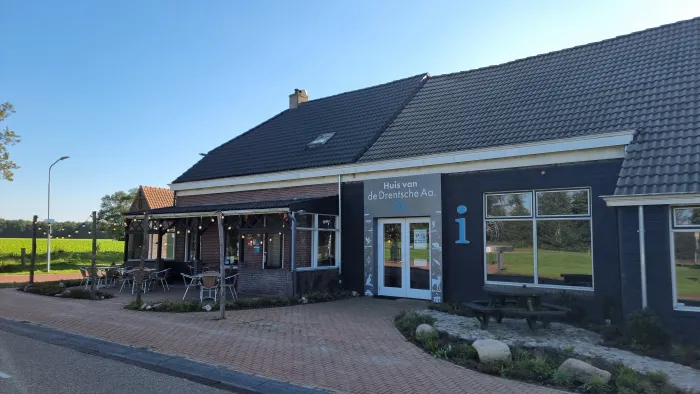 Het Huis van de Drentsche Aa bij Deurze, met het bezoekerscentrum van het nationaal park.